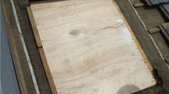 天窓を塞ぐ工事