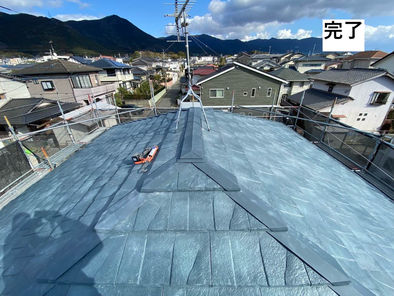 太宰府市の屋根カバー工法、ルーガ鉄平