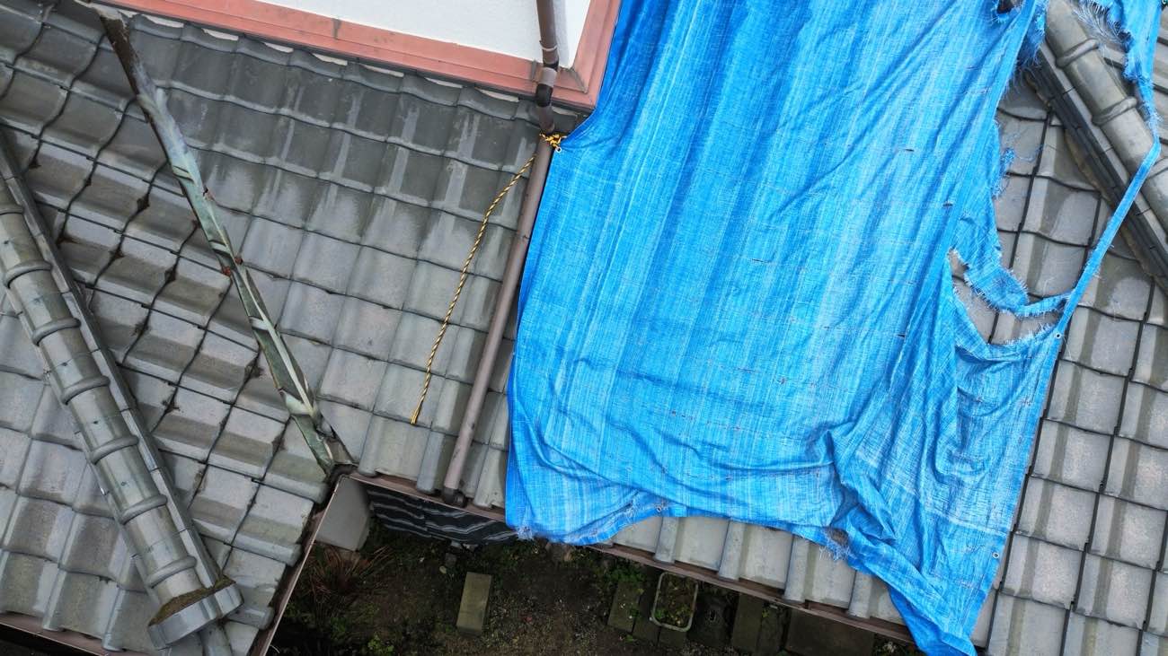 小郡市の方へ「屋根工事レポート」瓦の隙間は雨漏りの入り口！防水シート交換で屋根補修