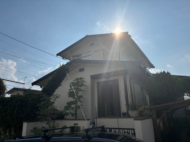 太宰府市｜スレート屋根の色褪せは塗膜の劣化が原因？症状に合わせた補修プランとは