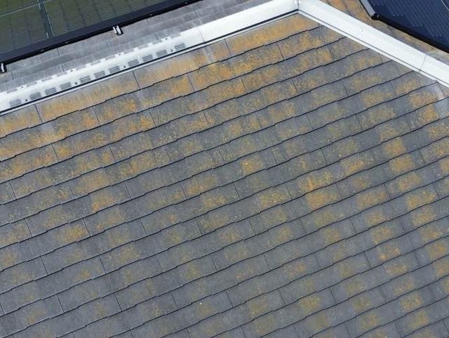 糸島市のスレート屋根の変色