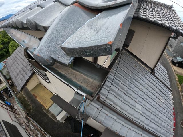 福岡市城南区の落下の危険がある瓦
