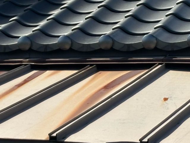 太宰府市の調査で見つかった屋根の錆