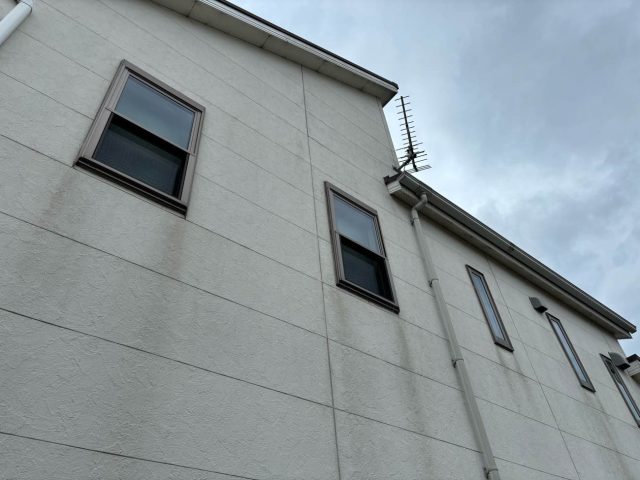 筑紫野市の調査で確認した外壁汚れ