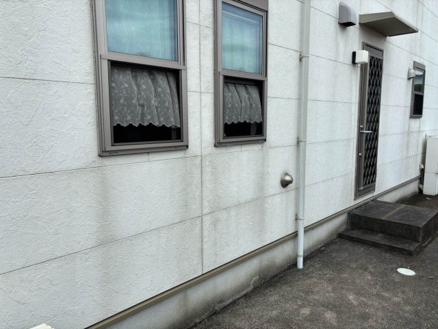 筑紫野市の汚れた外壁