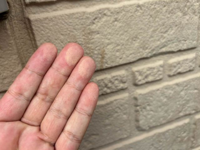 太宰府市で外壁のチョーキングを確認