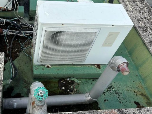 直方市の屋上調査で見つかった防水層の劣化