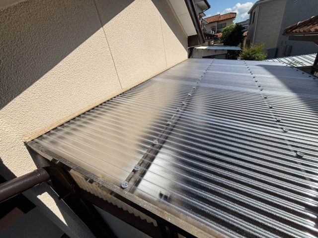 太宰府市で交換したポリカ製物置屋根