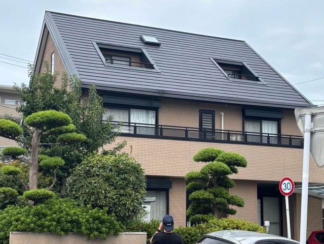 筑紫野市のスーパーガルテクトによるカバー工事完了