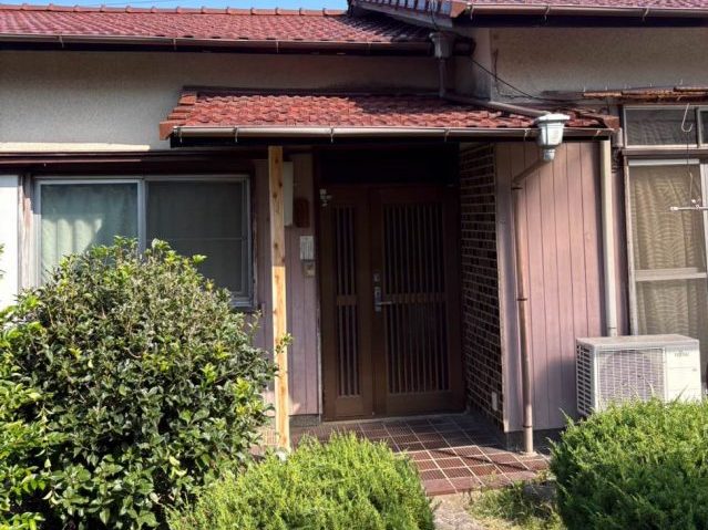 小郡市の玄関柱差し替え完了