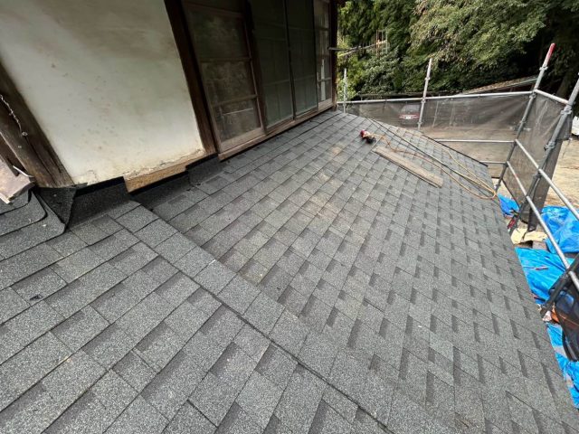 小郡市の葺き替え工事で施工されたオークリッジスーパー