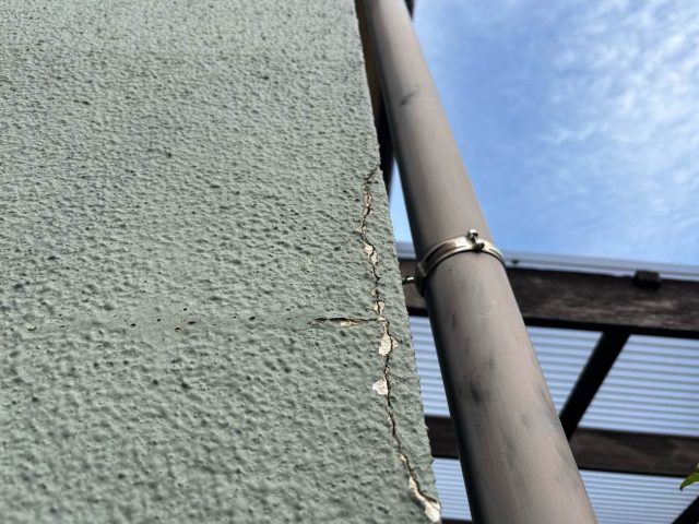 太宰府市で見つかった外壁クラック