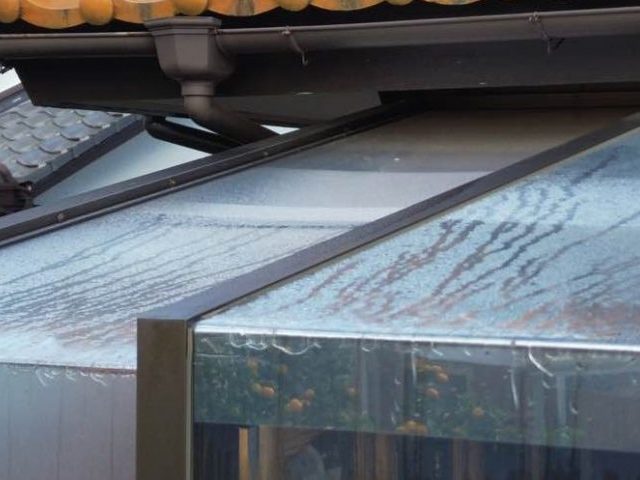 筑紫野市のポリカ屋根の老朽化