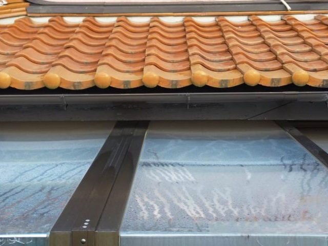 筑紫野市のポリカ屋根の劣化状況