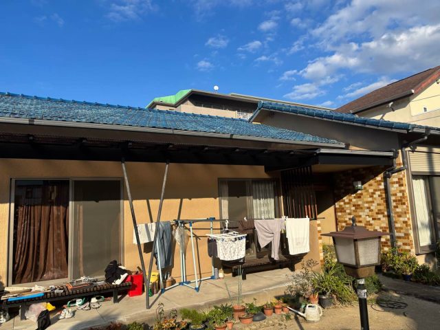 太宰府市で瓦のズレが原因で天井に雨染み｜屋根調査で判明した劣化状況と葺き替え提案