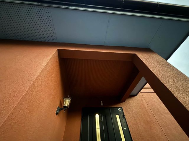 筑紫野市で玄関天井部分の点検