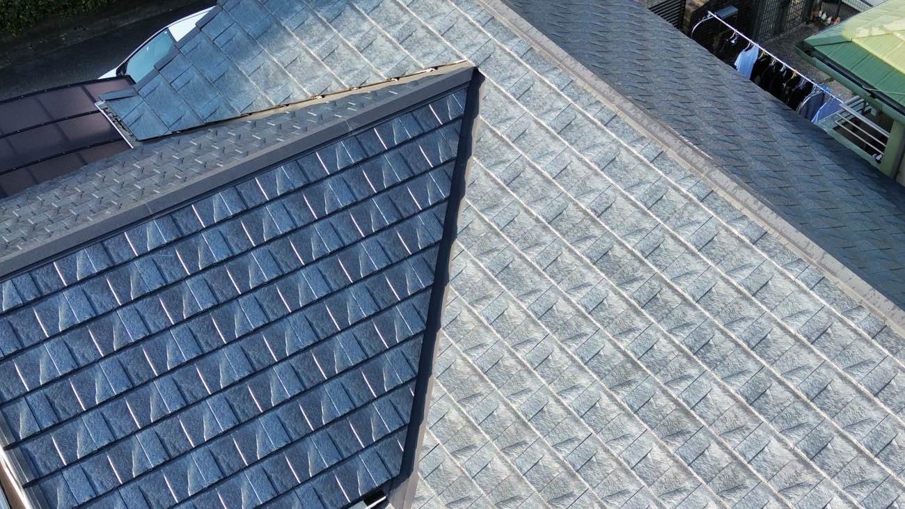 ルーガ鉄平のカバー工法