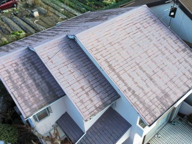 久留米市の色褪せたスレート屋根