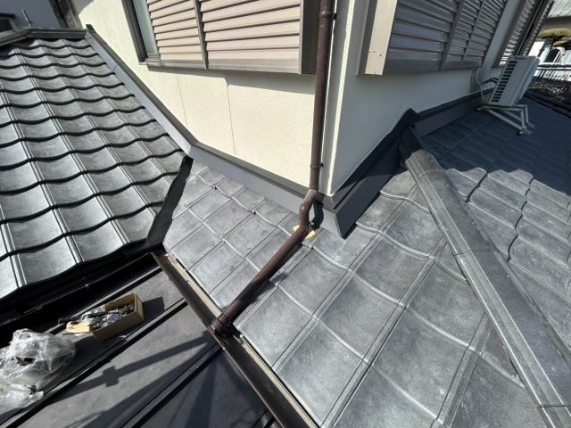 筑紫野市でルーガ雅を使用した葺き替え工事中