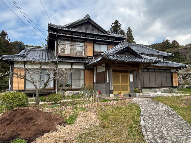 筑紫野市で雨樋を調査した日本家屋