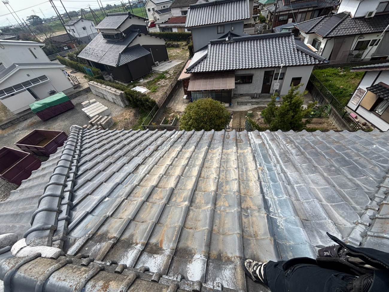 屋根の温水器撤去工事