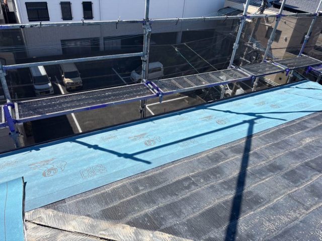 太宰府市で防水シートを敷設