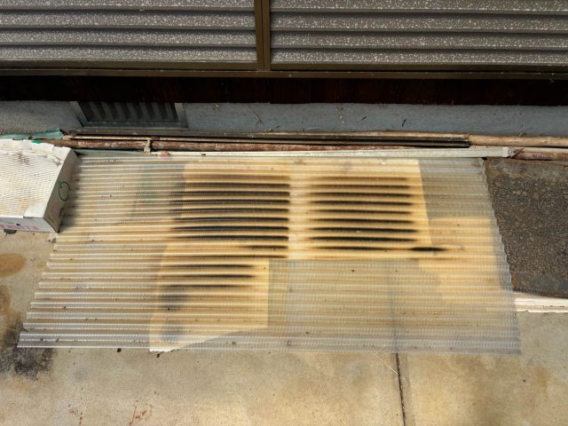 太宰府市の傷んだ波板屋根