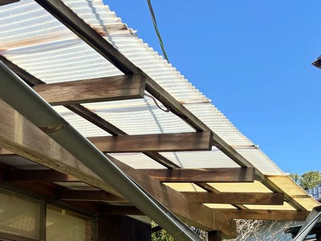 太宰府市のベランダ屋根の劣化