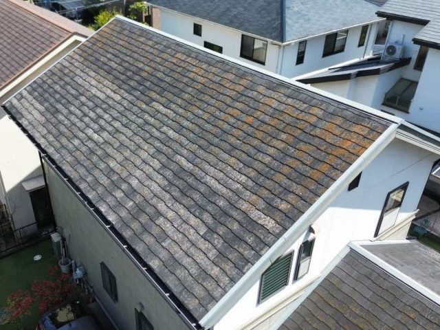 小郡市で確認されたスレート屋根の劣化