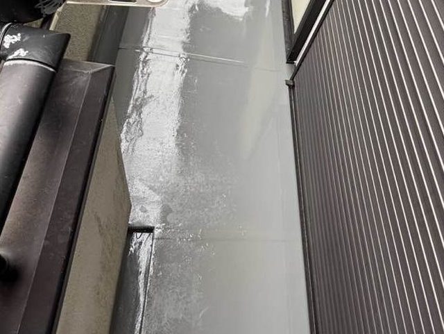 筑紫野市でウレタン防水工事が完了したベランダ