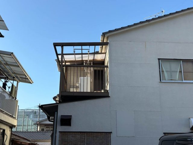 筑紫野市でベランダの屋根が飛散