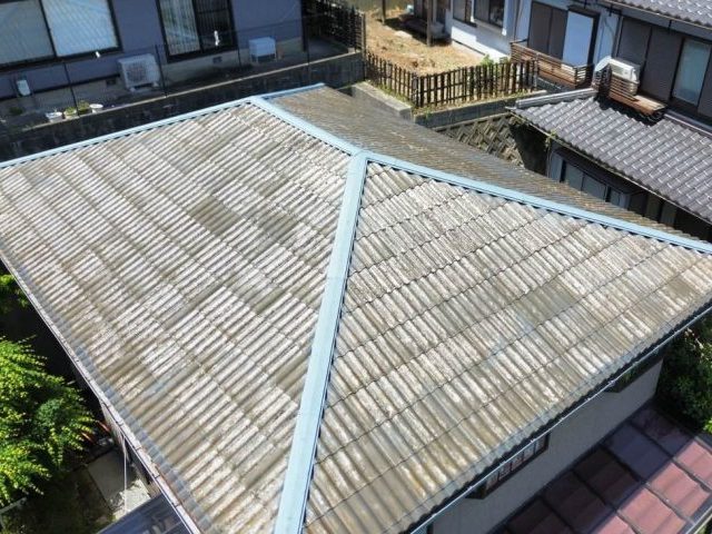 【筑紫野市】屋根のメンテナンス相談｜強風によるスレートと雨樋の破損が発覚
