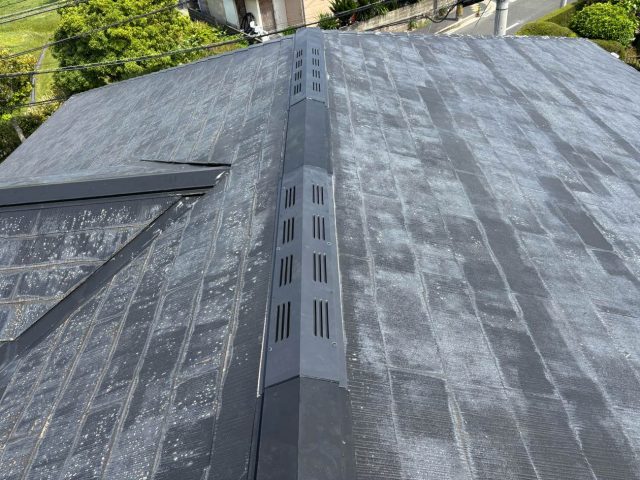 【太宰府市】雨漏りしたスレート屋根に換気棟を新設｜屋根の通気性を高める改修工事