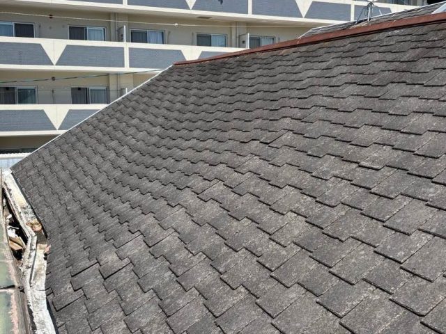 小郡市で空き家のスレート屋根の調査