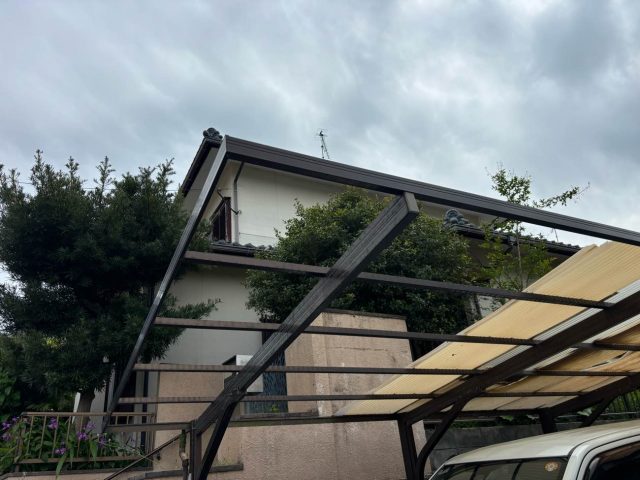 筑紫野市で壊れたカーポート