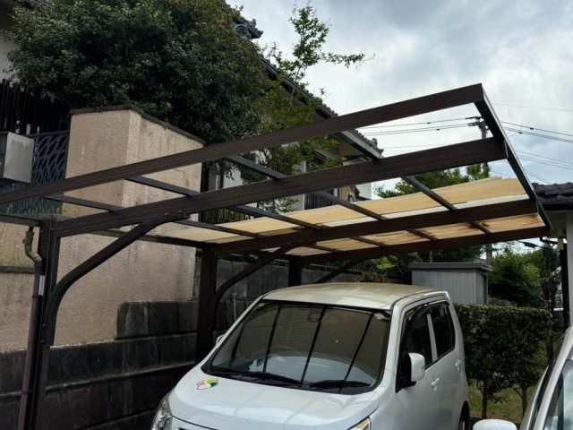 筑紫野市で破損したカーポート