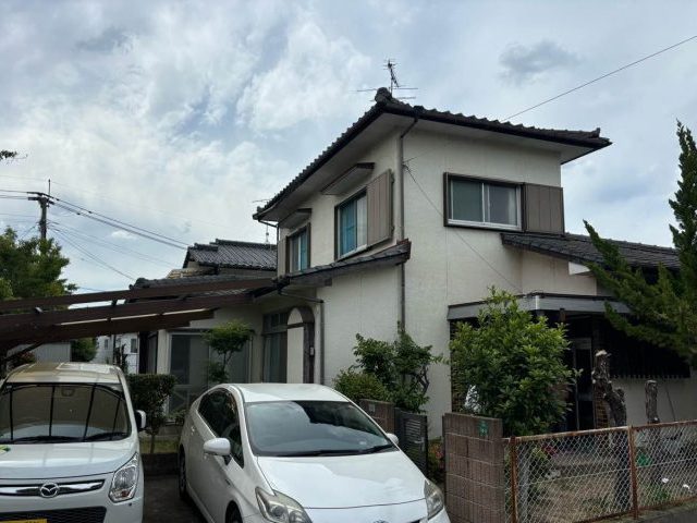 【筑紫野市】カーポート屋根と雨樋の破損を調査｜強風・豪雨で進んだ経年劣化