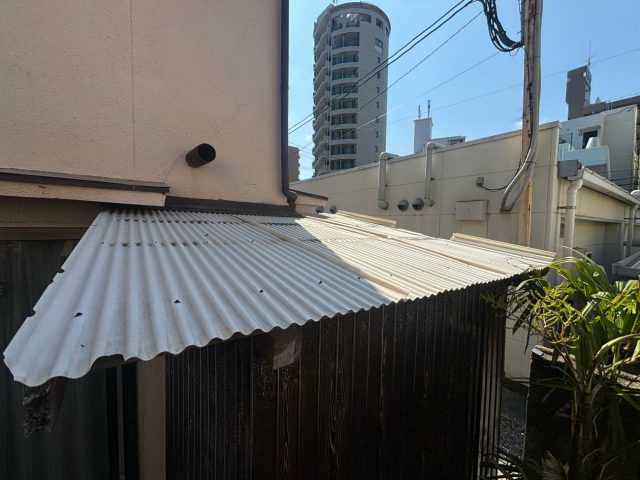 太宰府市の店舗倉庫の屋根調査