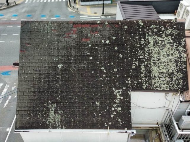 太宰府市でスレート屋根の劣化を確認