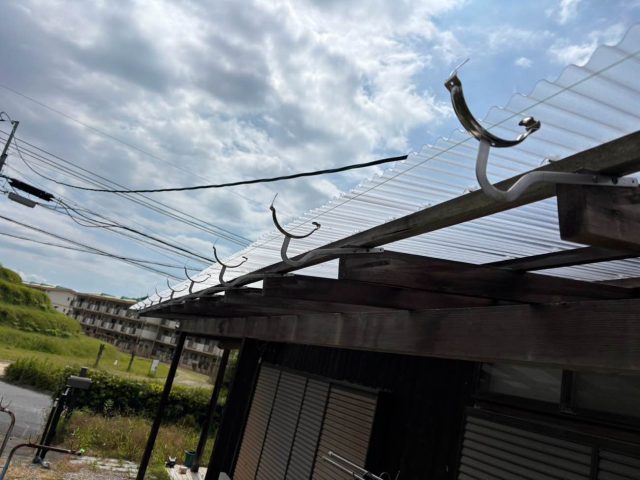 太宰府市で雨樋金具設置