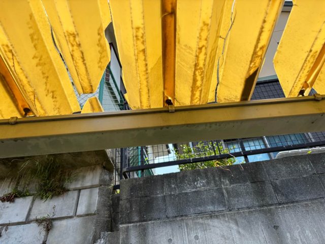 小郡市の劣化したベランダ屋根