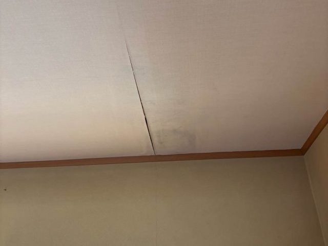 小郡市で雨漏り発生