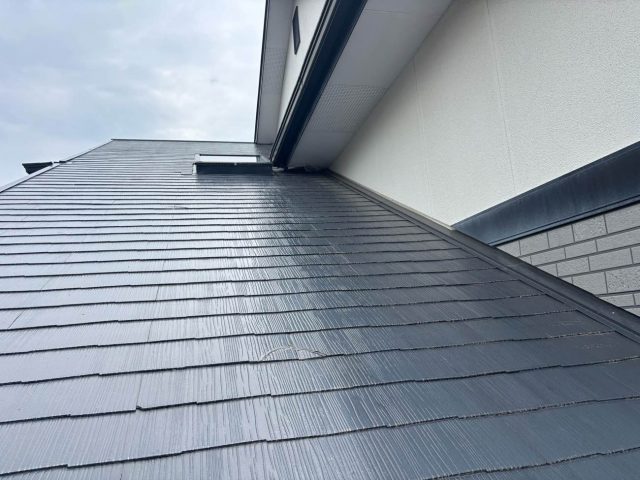 【筑紫野市】スレート屋根で雨漏り｜取り合いの隙間と天窓シーリングの劣化が原因！