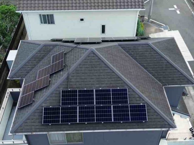 太宰府市で太陽光パネルを乗せた屋根