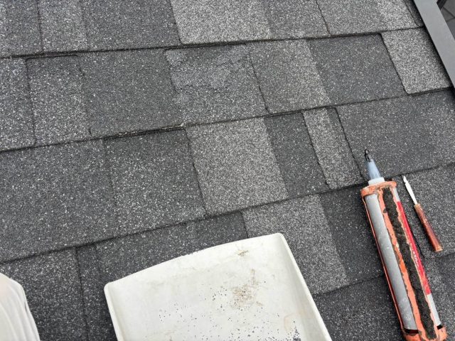 小郡市で屋根をリペア中