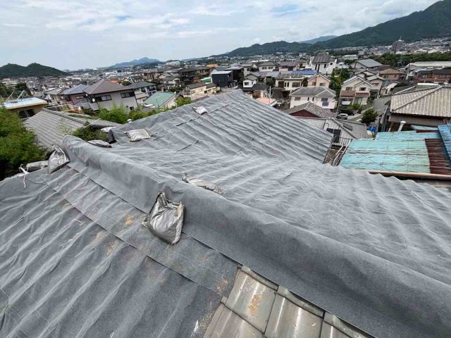 【筑紫野市】低予算で雨漏り修理｜既存屋根を活かして防水シートを上貼り