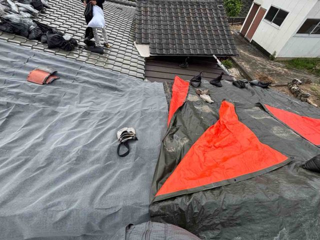 筑紫野市で防水シートを施工