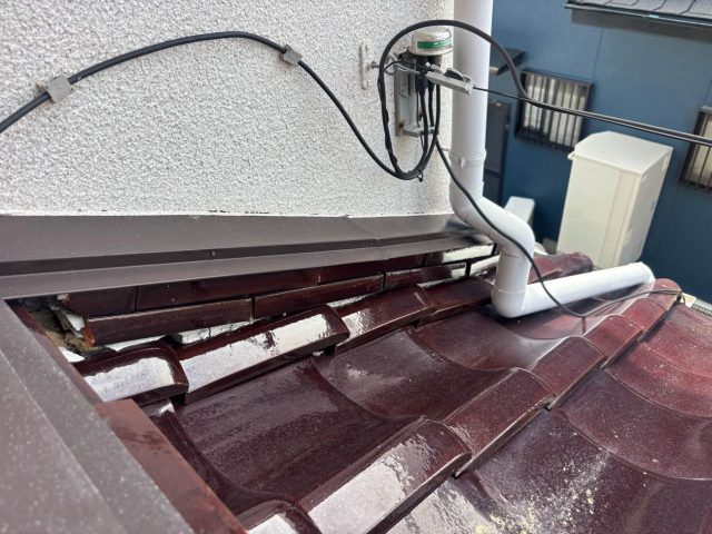 小郡市の傷んだ外壁取り合い部