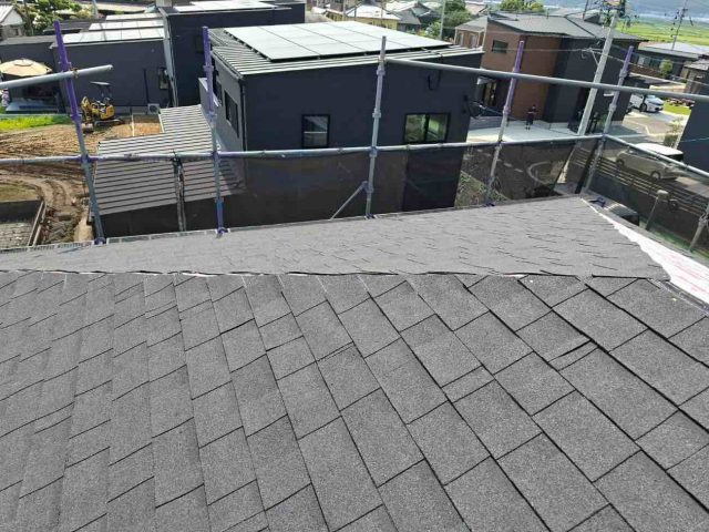 太宰府市のカバー工法で屋根材新設
