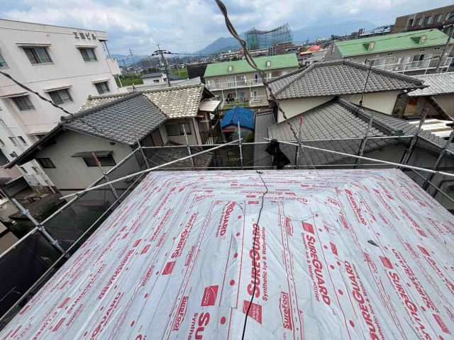 筑紫野市で防水紙を敷設